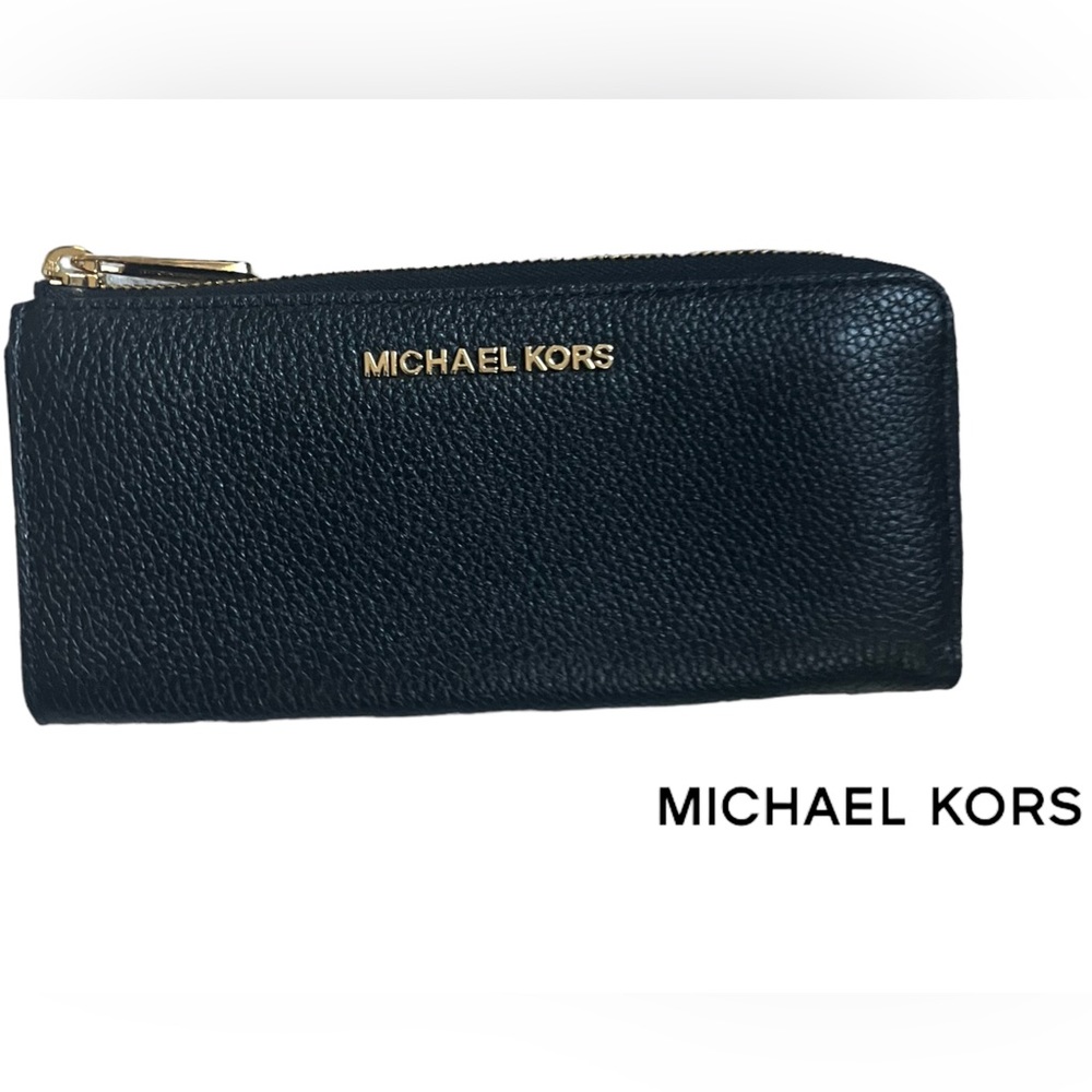 Michael Kors Black Leather Zip Wallet